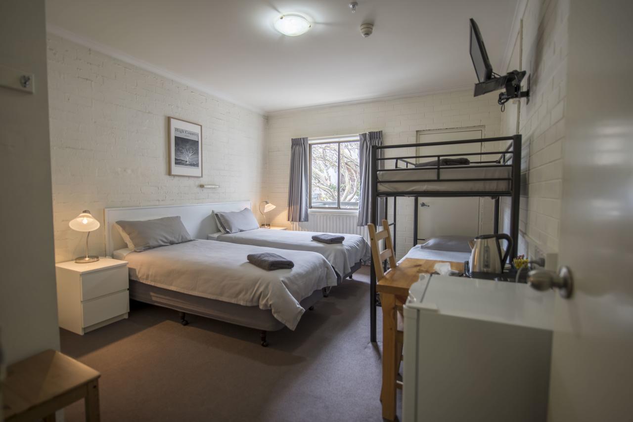 Enzian Hotel Mt Buller Маунт-Буллер Экстерьер фото