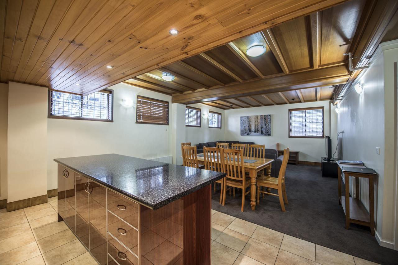 Enzian Hotel Mt Buller Маунт-Буллер Экстерьер фото