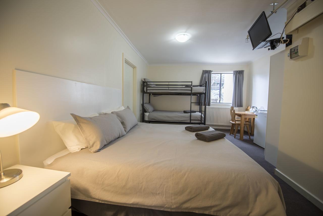 Enzian Hotel Mt Buller Маунт-Буллер Экстерьер фото